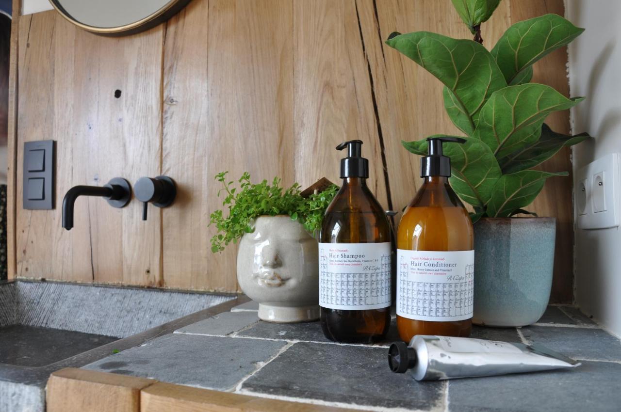 Bed En Bezem Bed & Breakfast Laarne ภายนอก รูปภาพ
